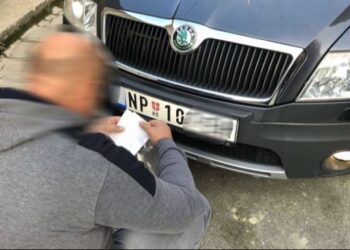 Çështja e targave/ BE: Duam zgjidhje, dhuna e papranueshme