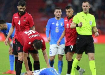 VIDEO/ Italia ndëshkon Shqipërinë, miqtë shënojnë golin e 3-të