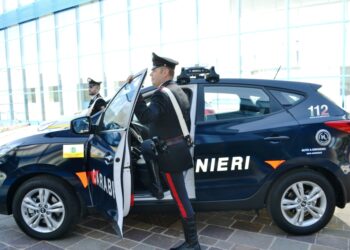 Tenton të vrasë të dashurën italiane duke e shtypur me makinë, arrestohet i riu shqiptar