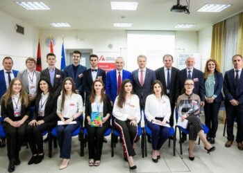 Meta me mësues dhe nxënës të shkollës austriake: Koha që ky model i suksesshëm të zgjerohet në qytetet e tjera