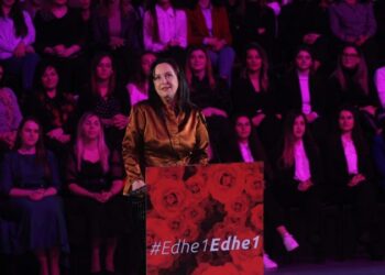 Mesazhi jo rastësor në Kongresin e PS / Të drejtat e fëmijëve, gjithmonë një prioritet i Linda Ramës