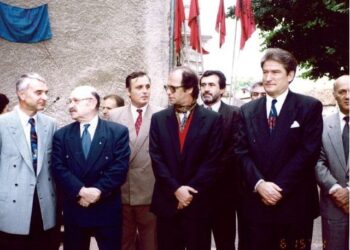 “Republika e Parë”: Lufta e ftohtë mes Sali Berishës dhe Ibrahim Rugovës!