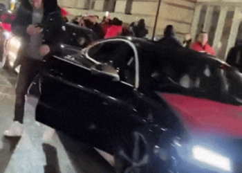 Festa e “çmendur” e shqiptarëve me makina luksoze në Londër/ Ish-deputeti i PE: Zot na ndihmo…
