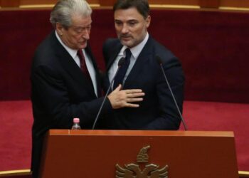 Kush është biznesmeni që i shkoi në zyrë? Berisha zbulon takimet ‘sekrete’: E ka derën e hapur!