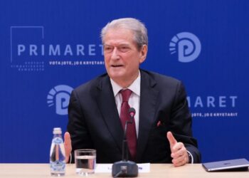 Refuzuan Meta e Mediu/ Berisha për protestën, ditën e samitit të BE: Në orën 12.00 në bulevard, garantojmë sigurinë. Na meritojnë…!