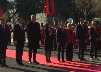 Shqipëria dhe Kosova bashkë edhe për 28 Nëntorin, zhvillohet në Vlorë ceremonia e posaçme