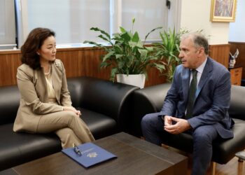 Ambasadorja Kim tregon arsyen e vizitës në SPAK: Mënyrat e vjetra duhet të marrin fund