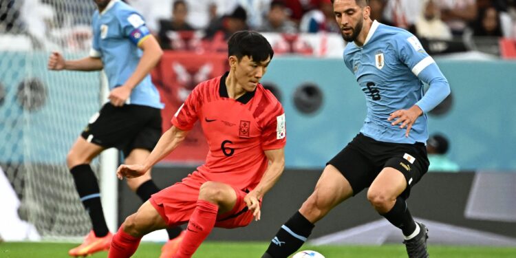 Uruguaji nuk gjen dot golin, aziatikët e Koresë së Jugut i shpëton shtylla