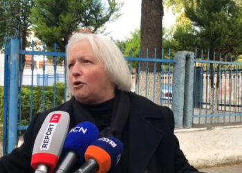 Militantja e Berishës kërcënon Ramën: Me jepni një snajper, jam gati ta vras. Hallall 30 vjet burg! Ta heqësh atë është triumf