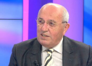 Dështimi i bashkimit të PD, Mustafaj: Vendimi i Alibeajt dëshpëroi demokratët, përçarja në interes të Ramës
