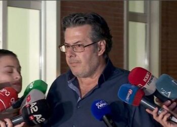 VIDEO/ Lapsusi i gazetares “tërbon” Edi Palokën: Nuk jam zoti Bardhi unë…!