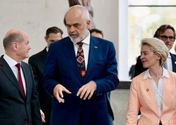“Jemi vend me halle, por kemi fituar respekt”/ Rama: Për herë të parë liderët e BE mblidhen në Shqipëri