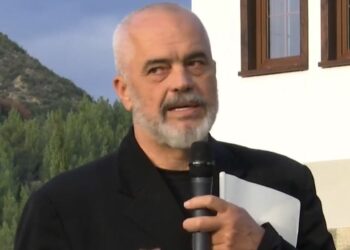 Kriza e energjisë/ Rama “shigjeton” opozitën: Mungesë njerzillëku, degë e shtrëmbër e shqiptarëve që është në mision që prej 1912-ës