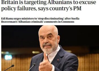 “The Guardian”: Britania po përdor shqiptarët për të justifikuar dështimet e politikave të saj