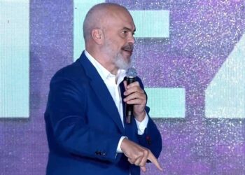 Rama: Çadra e famshme u bë për shkak të financimit rus. S’është vetëm PD! Dhe ‘Partia e Lekut’, PL është në thesin e rublave
