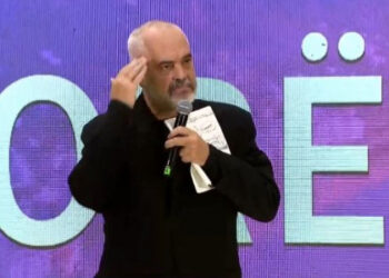 Porti i Durrësit/ Rama ironizon opozitën: Këta janë gdhë. Me politikën e tyre mund ta kishim dhënë edhe 1 euro, por…!