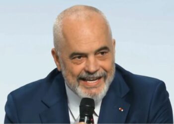 Rama, batuta me Macron: Jeni shumë kurajoz! Tani kuptoj pse Putin kërkon të të përqafojë. Ju heq kapelen