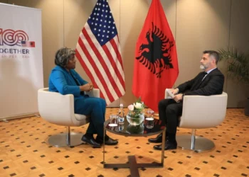 Ambasadorja e SHBA në OKB: Trysni ndaj Rusisë derisa të largohet nga Ukraina