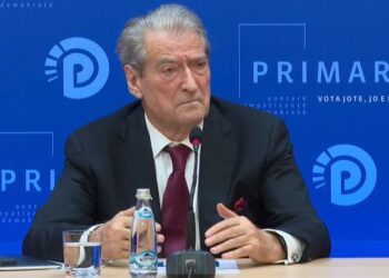 Berisha në kryesinë e ‘Rithemelimit’: Kandidatët tanë po dalin në ‘primare’, në kahun tjetër politik jetojnë në bodrumet e mafias