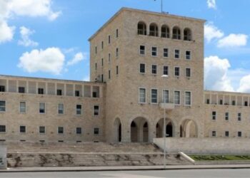 Shpenzimet/ Universitetet, si burgjet: Më shumë para shpenzojnë për rojet se sa për kërkim shkencor