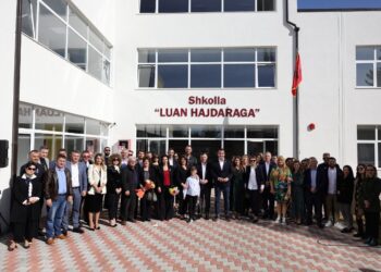 Shkolla e re “Luan Hajdaraga” hap dyert për fëmijët e Freskut, Veliaj: Po përgatisim një paketë tjetër shkollash, 3 në zonën e Astirit
