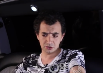 “E rrahën pas batutave ofenduese”/ Aktori i humorit zbulon se çfarë ndodhi në Shkodër: Do ma kishin dëgjuar zërin…!
