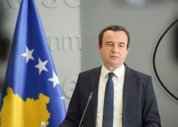 Kurti, mesazh serbëve në Kosovë: Mos bojkotoni institucionet! Beogradi është kundër meje, jo unë kundër jush