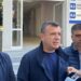 ‘Një i çmendur e qëlloi’, Balla viziton kryebashkiakun e Divjakës në spital: Është jashtë rrezikut për jetën