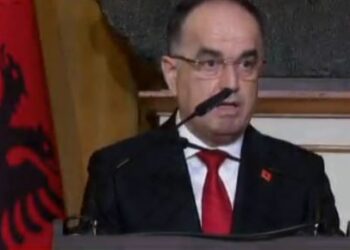 Dita e Pavarësisë/ Presidenti, apel politikës: Zgjedhjet e 14 majit, mundësi për bashkëpunim! Shqipëria, e projektuar si anëtare e denjë i BE