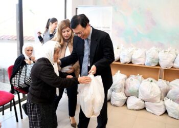 Ceremoni dhurimi në Qendrën Komunitare “Të qëndrojmë sëbashku“
