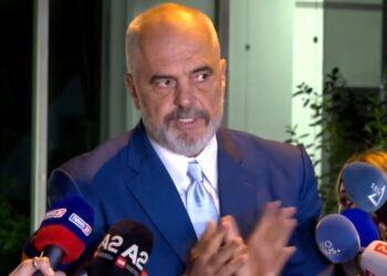 Projekti për portin e Durrësit, Rama i përgjigjet sërish Berishës: Llum që çdo ditë ndot me prodhimin e tij