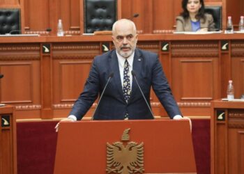 “Jeni mufo, çufo dhe gomarica”, Rama sulmon PD me fjalët e Konicës! Acarohet opozita, përplasin duart mbi tavolinë