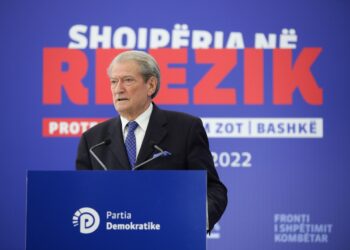 Berisha: Rama është angazhuar në betejë politike në Britani, kërkon të përdorë çështjen e brendshme për pikë politike