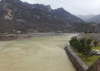 Situata energjitike pas reshjeve / KESH: Sasia e prurjeve, sa dyfishi i parashikimeve. Do të shesim energji