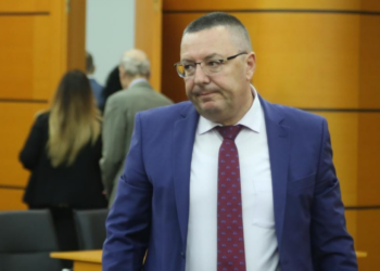 ‘Probleme me kriterin e pasurisë’, shkarkohet nga detyra prokurori i Durrësit