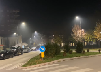 Sherr mes të rinjve në Korçë, Një person mbërrin në ugjencë i plagosur me thikë. Shpallet në kërkim autori