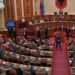 Zbardhet sherri në Kuvend / “E ndërrove pjatën o b…q…? Kërma e satëme”; Rama-Leskajt: Ta tregoj unë ty, do të të shkatërroj