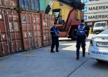 Sillte ilaçe kontrabandë për t’i shitur në Shqipëri/ Procedohet penalisht italiani