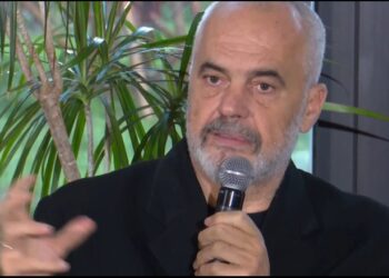 Rama: Punimet në aeroportin e Vlorës kanë ecur shumë mirë, fluturimi i parë gati në fund të vitit 2024