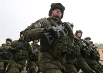 Agresioni i Putin/ Rusët qëllojnë civilët ukrainas teksa u shpërndahej bukë në Kherson, pesë të plagosur