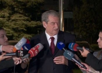 Dështimi i negociatave, Berisha kërcënon Alibeajn dhe Grupin: I keni bërë hesapet shumë keq! Nuk preket flamuri i PD