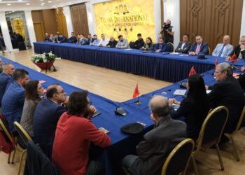 “Forcohet” gara/ Sazan Guri kërkon të kandidojë për kryetar bashkie në Berat: Nëse fitoj rivalin tim në “Primare” do e bëj nënkryetar