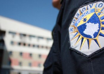 Barrikadat e vendosura në veri, policia e Kosovës: Jemi në terren për të…