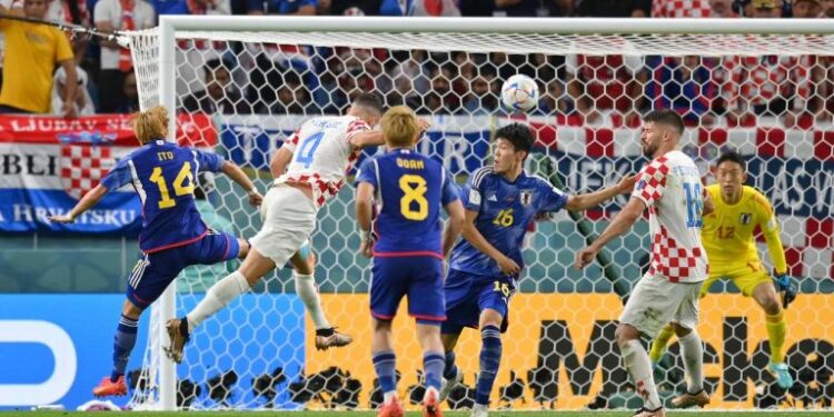 Nuk mjaftojnë 90 minuta! Japonia dhe Kroacia 'diskutojnë' në shtesa çerekfinalen