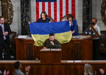 Zelensky mban fjalim para ligjvënësve në SHBA: Ukraina është gjallë dhe nuk do të dorëzohet kurrë