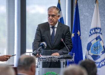 ‘Mafia shqiptare’/ Vrasja e dyfishtë në Greqi, reagon ministri grek: Hetimet vazhdojnë. Mund të kemi bashkëpunim ndërkombëtar