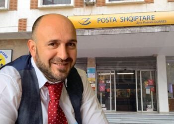 ‘Është goditur për motive personale jo për shkak të detyrës’, dhunimi i drejtorit të Postës Shqiptare në Lezhë, asnjë gjurmë nga autorët