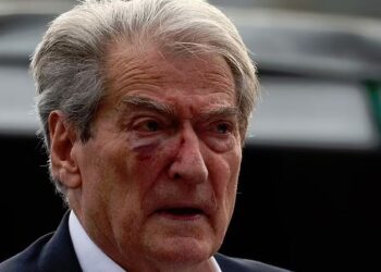 Rrahja e Sali Berishës dhe kënga e bajraktarit të Merturit