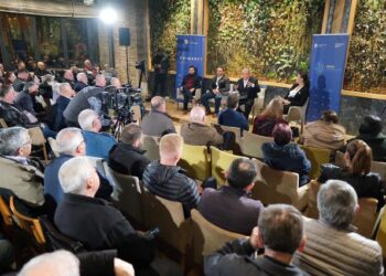 Lodhja/ Berisha ngatërron datën e protestës me Primaret: Në shesh më 4 dhjetor. Garo e korrigjon: Është më 6