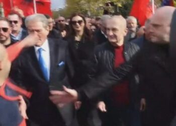 Pas grushtit mos po i kërkon pak si shumë…?! Meta: Berisha e dha sot mesazhin e rëndësishëm që ‘jetën e japim, votën se falim’!